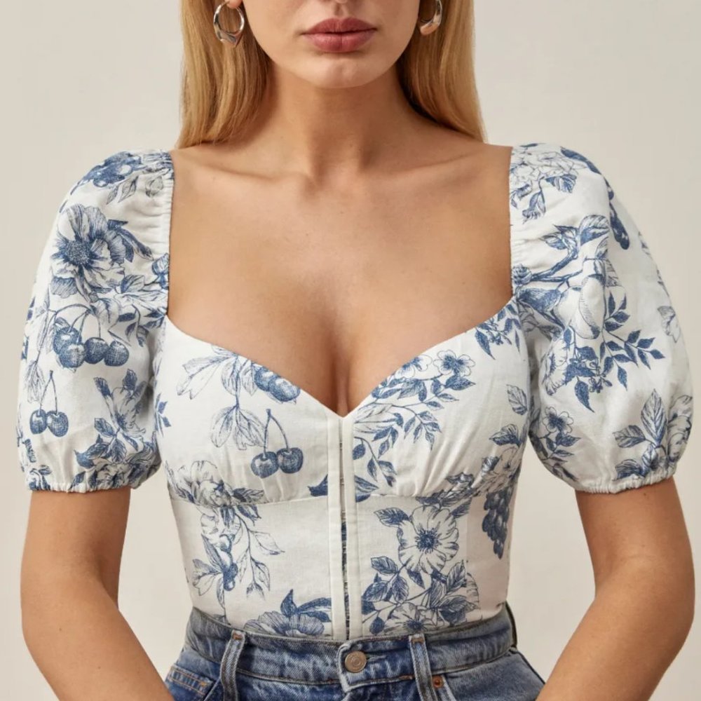 Reformation Rome Linen Top in Corsica - Picture 2 of 12